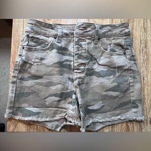 Time and Tru Camouflage Jean Shorts in Green and Gray